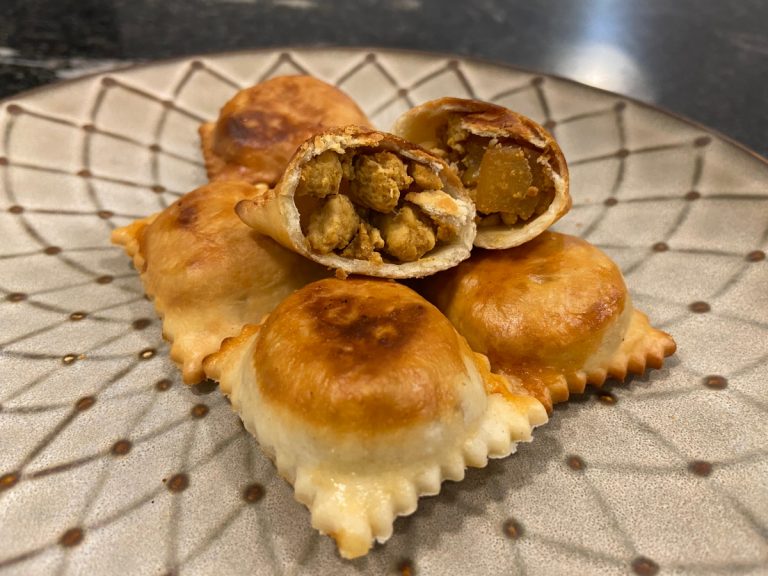 Read more about the article Tasty Malaysian Curry Puff Mini Bites