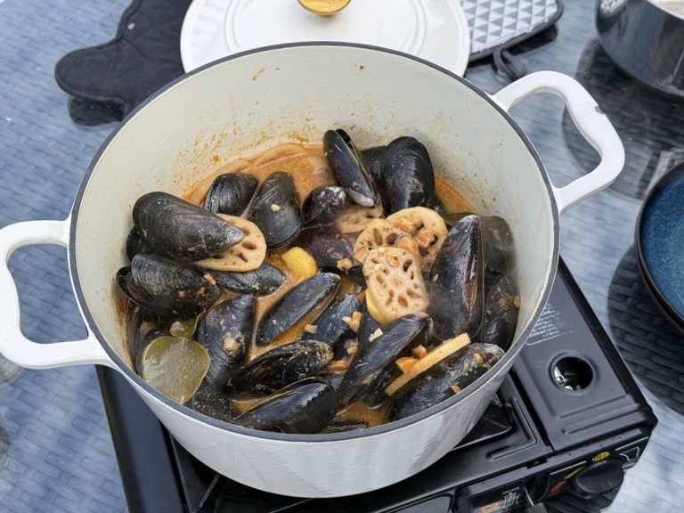 Read more about the article Red Curry Mussels